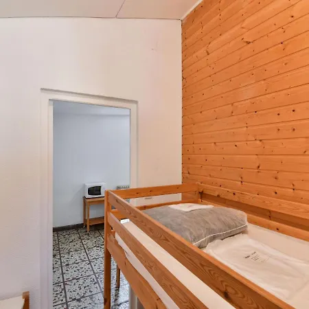 Gite In Holiday Park With Swimming Pool Vakantiehuis *