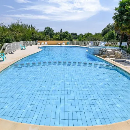 Gite In Holiday Park With Swimming Pool * Saint-Savinien